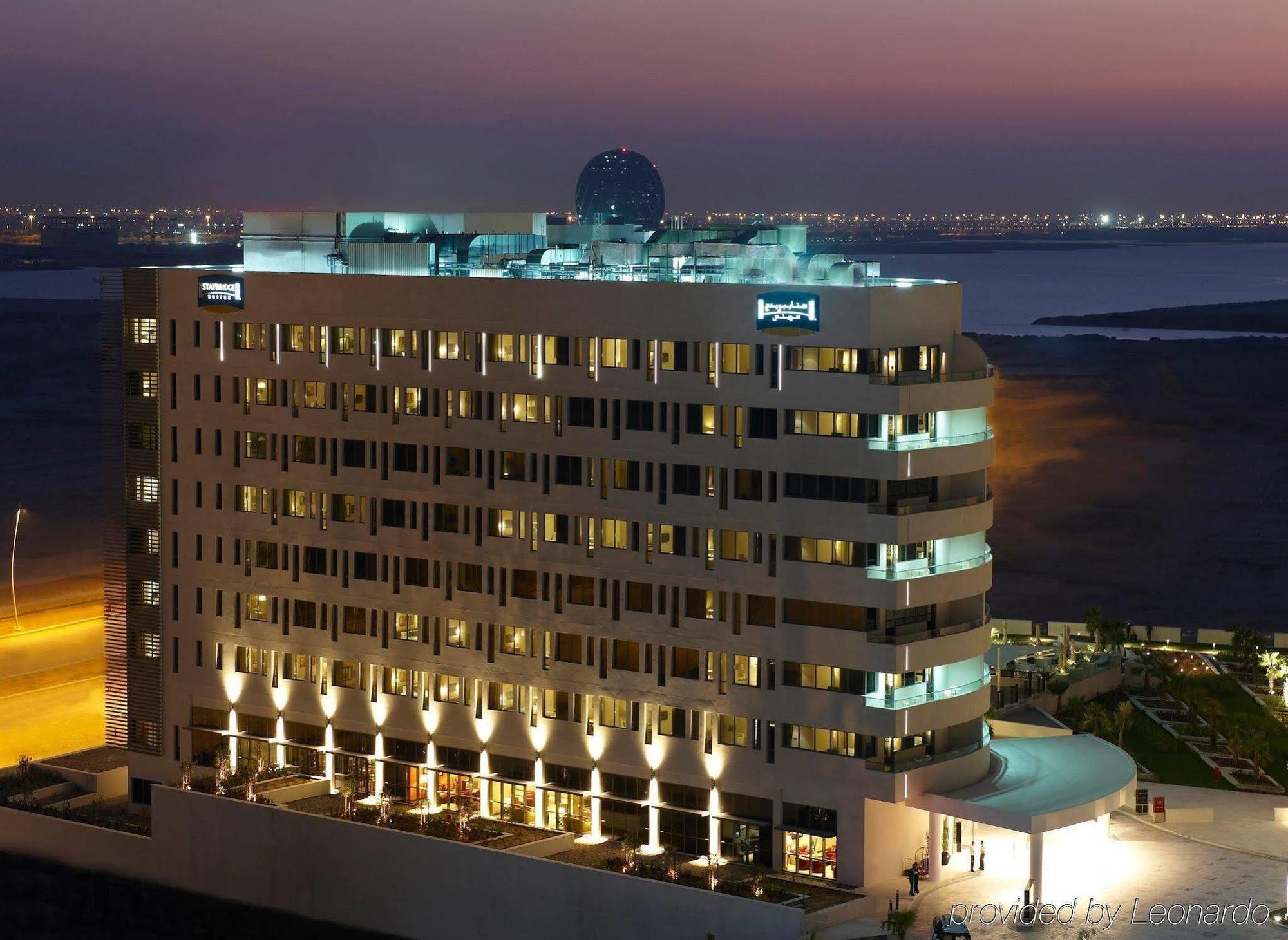 Staybridge Suites Yas Island Abu Dhabi By Ihg Esterno foto